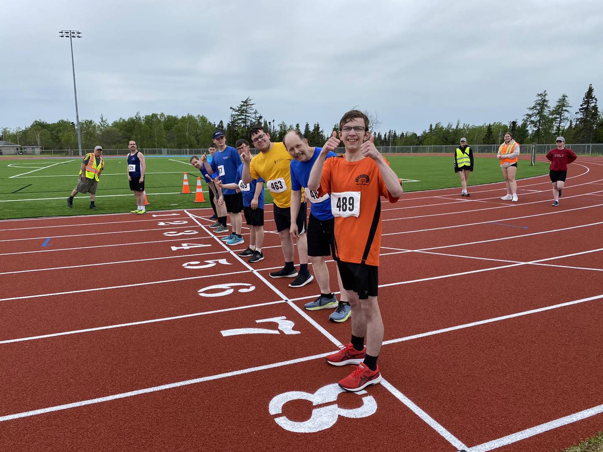 2024 Track n field thumbs up