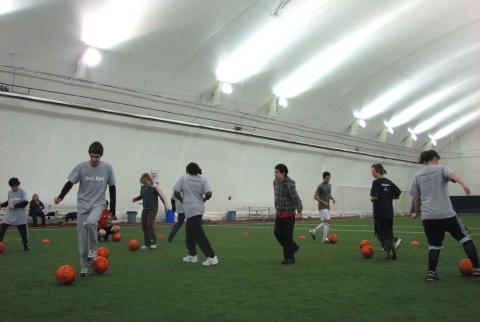 Athletes sharpening their soccer skills at the SOBC – Kamloops Sport Start program.